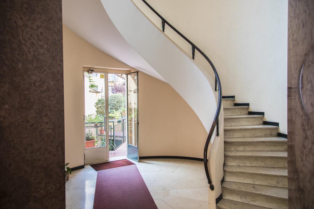 Hemeras Boutique Homes - Design Flats Near The City Center Milánó Kültér fotó